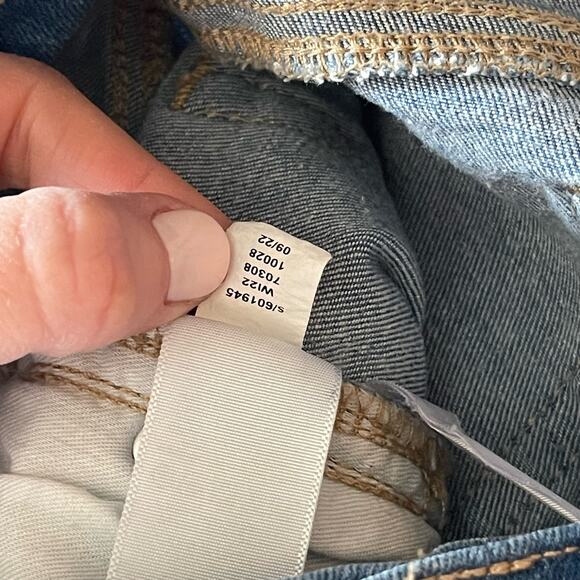 LOFT Skinny Jeans in Bright Mid Vintage Wash Mid Rise Chewed‎ Hem Blue Size 0/25 - Picture 16 of 16